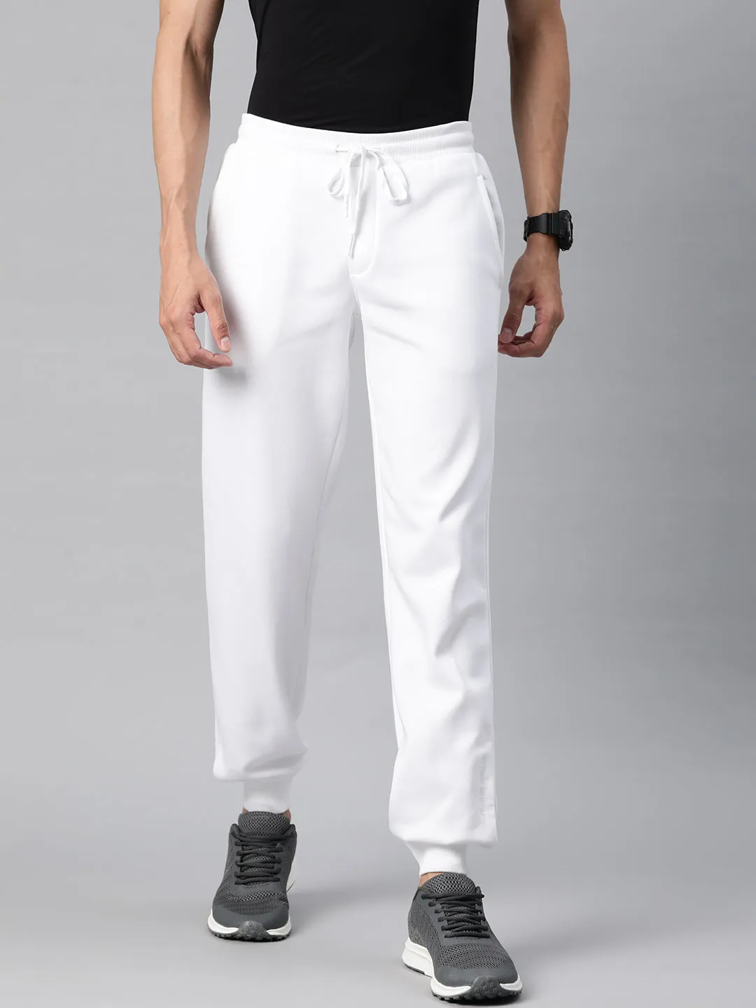 Alcis Men Solid Regular Fit Joggers