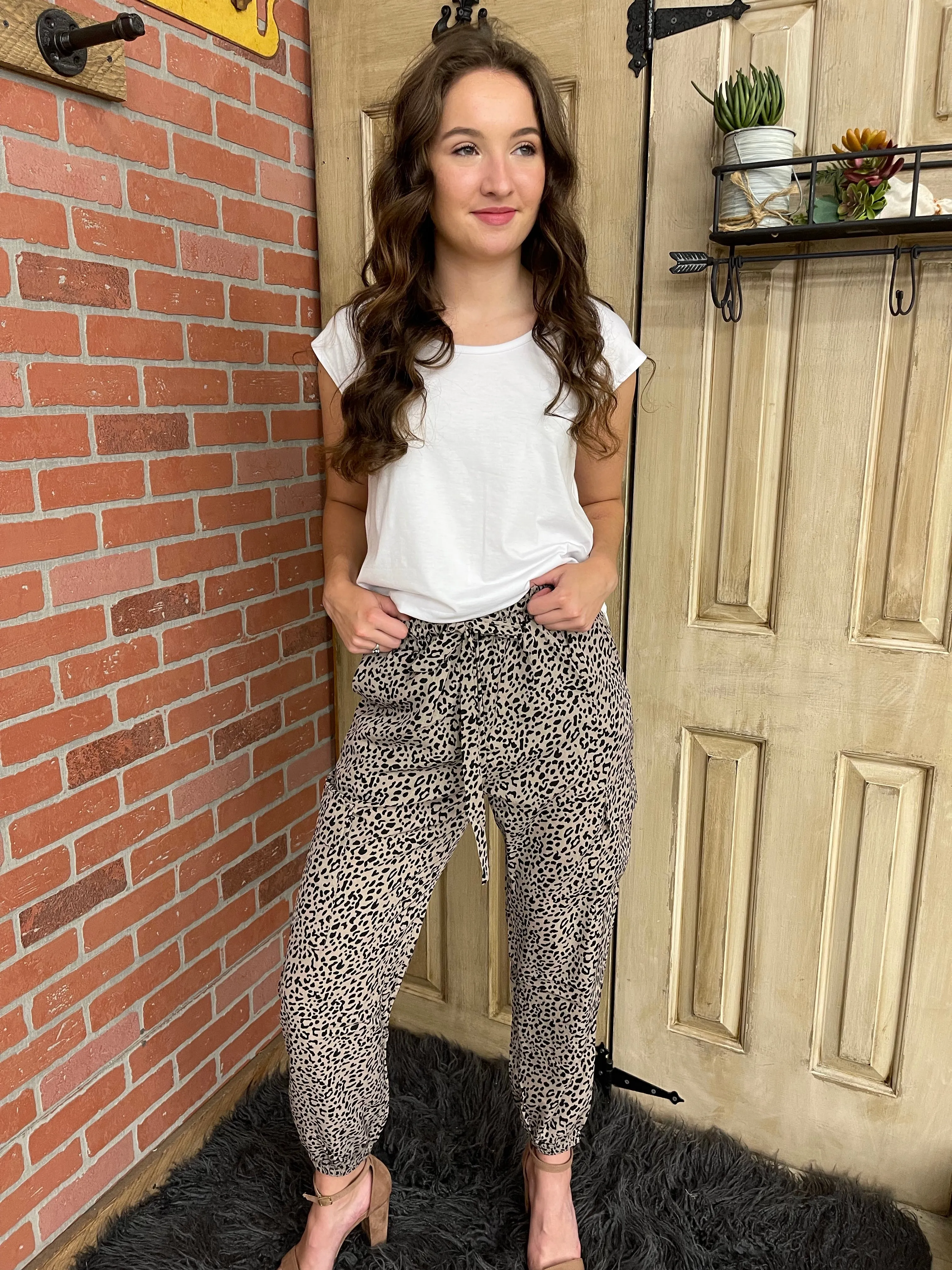 Chic Leopard Print Jogger