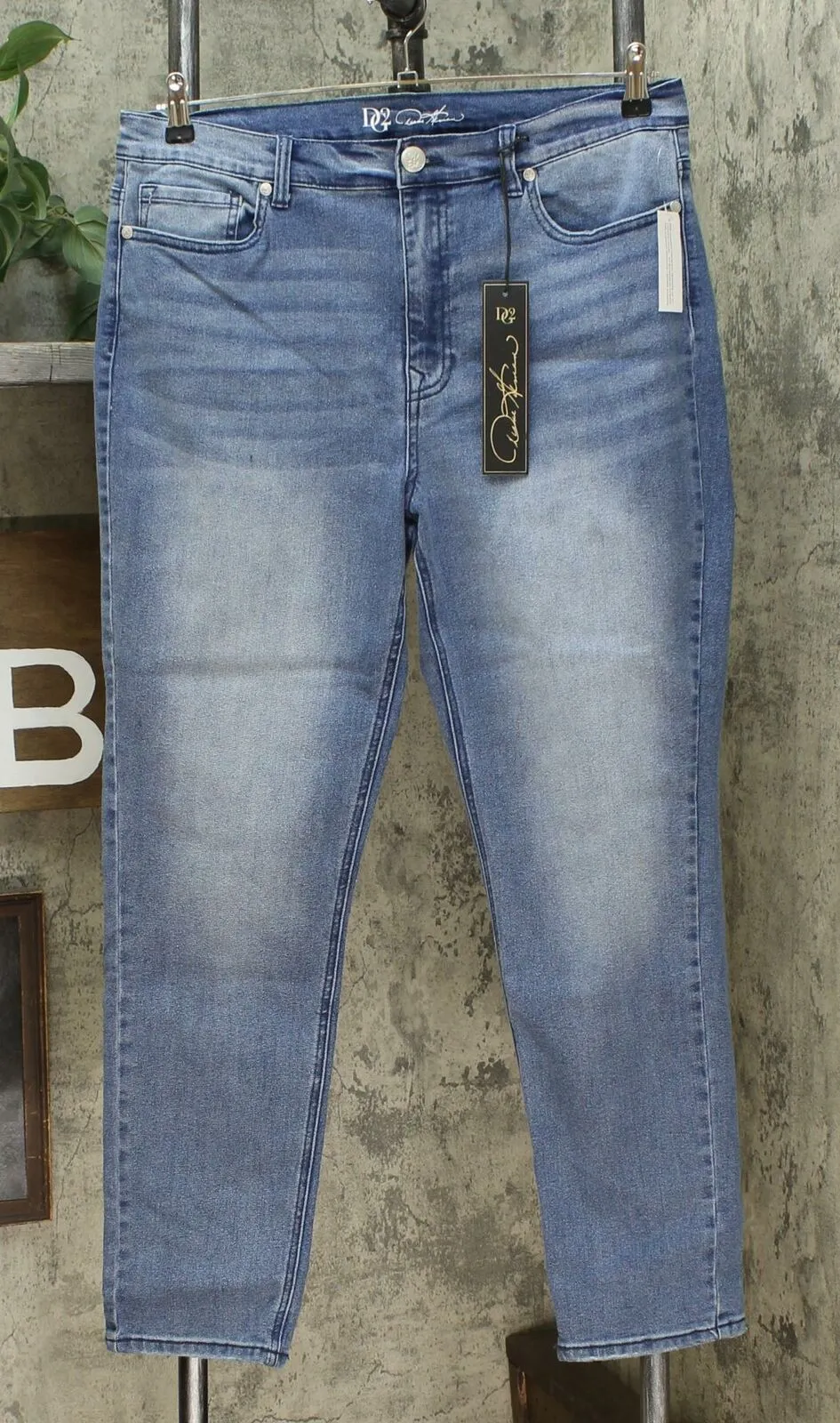 DG2 by Diane Gilman Women's Classic Stretch Skinny Jeans