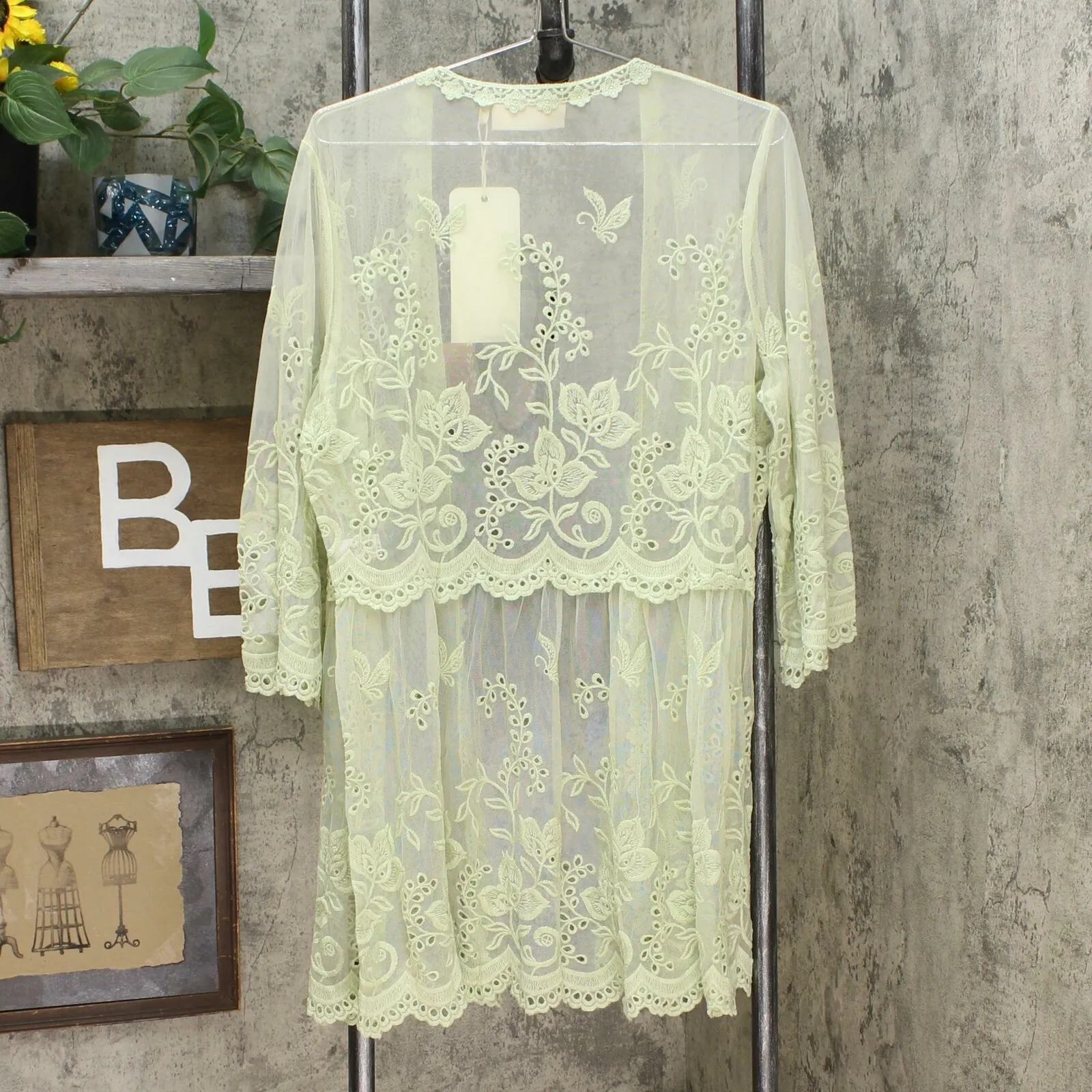 LaBellum by Hillary Scott Women's Lace Topper With Scalloped Hem