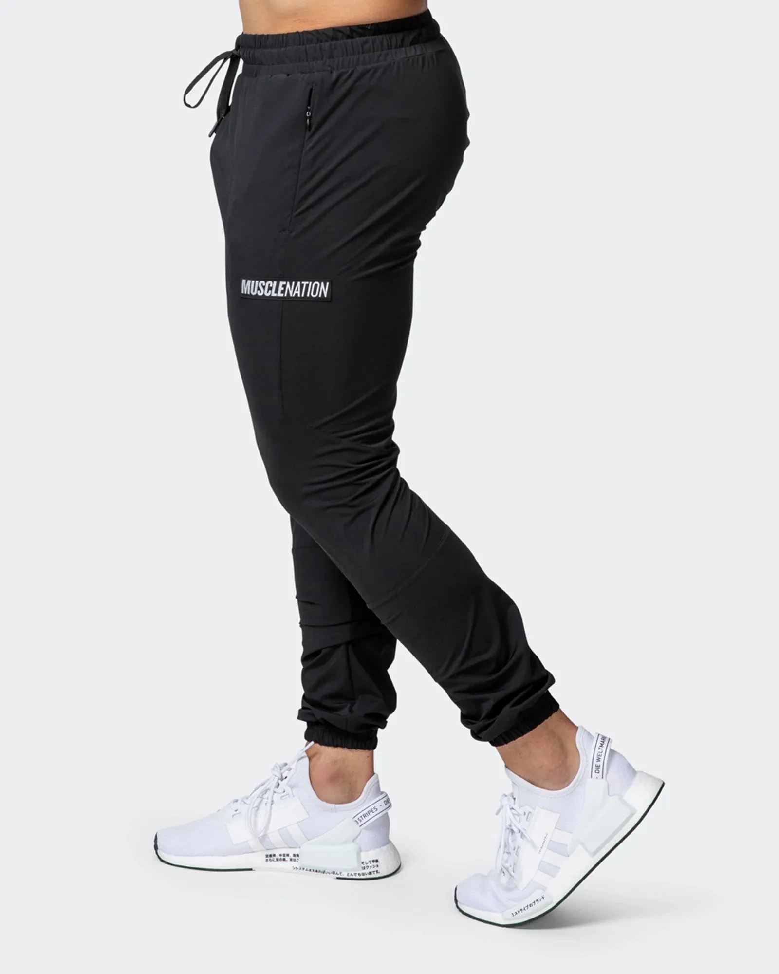 Mens Dynamic Lightweight Tapered Joggers - Black
