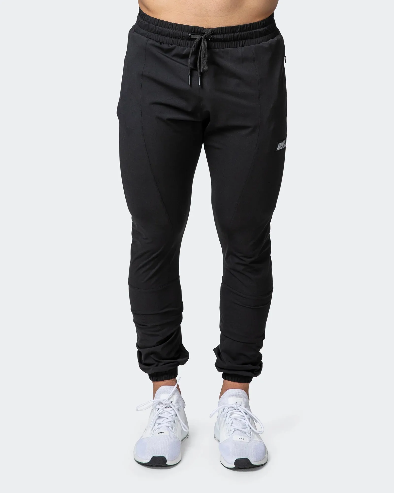Mens Dynamic Lightweight Tapered Joggers - Black