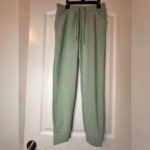NWT! TOMMY JOHN WAFFLE KNIT JOGGERS