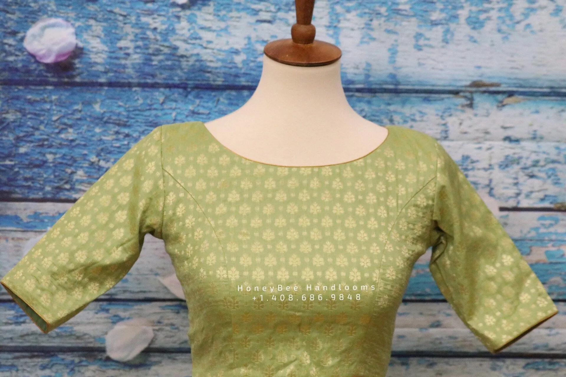 Pure Benaras blouse ,brocade blouse,green banaras blouse,pot neck blouse,saree stitched blouse,fancy saree blouse,ready to wear saree blouse