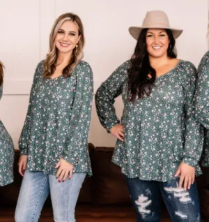 PUSHING DAISIES TOP IN TEAL- in store
