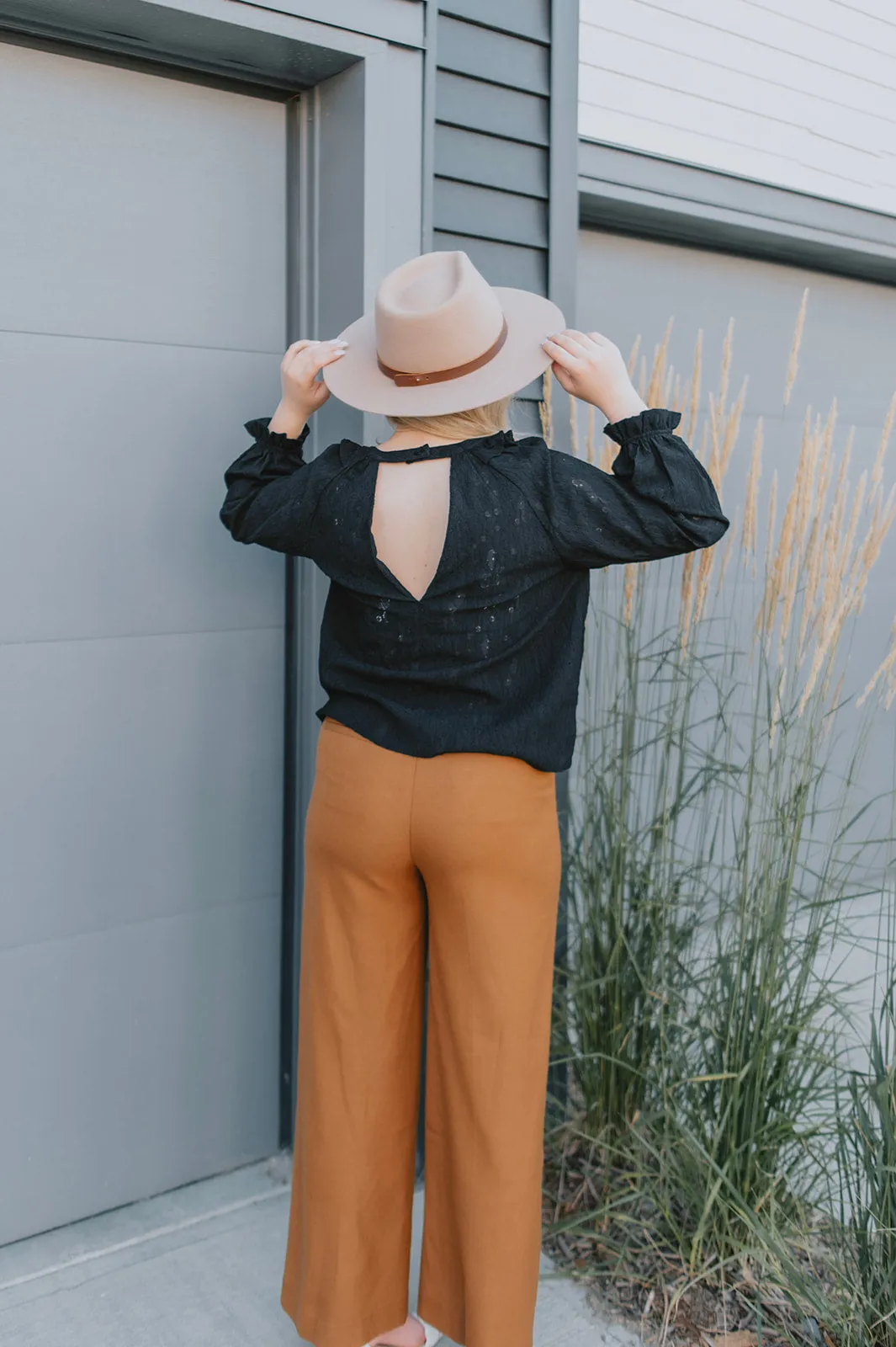 The Serenity Blouse - Black