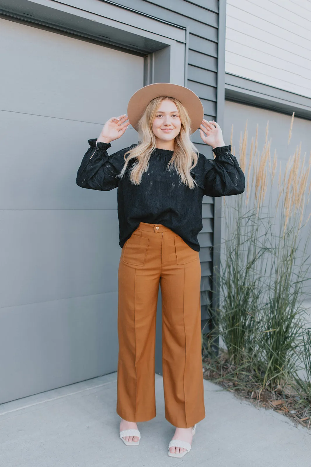 The Serenity Blouse - Black
