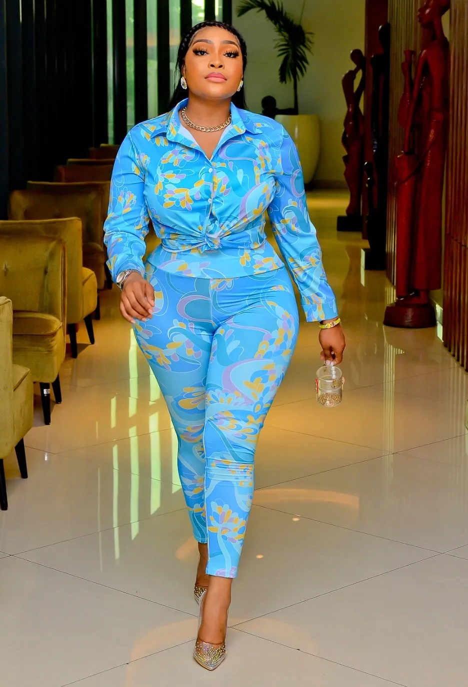 Timeless Treasures- 2pcs LONG SLEEVE Blouse and Leggings Set (New)