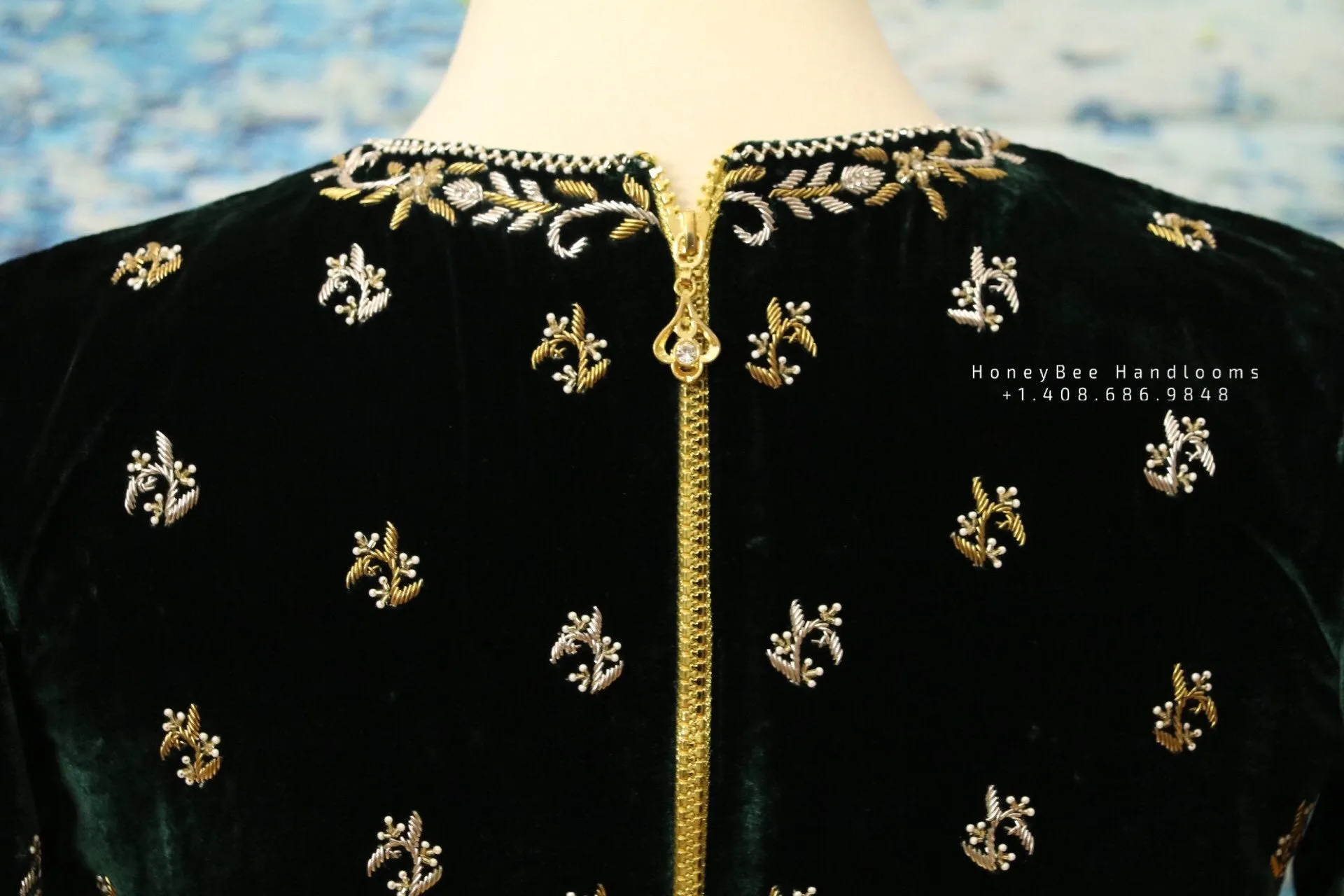 Velvet blouse indian,Latest indian blouse designs,saree blouse designs indian,saree stitched blouse,south indian blouse,designer blouse