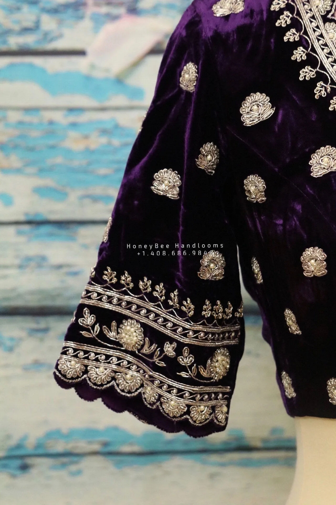Velvet blouse indian,Latest indian blouse designs,saree blouse designs indian,saree stitched blouse,south indian blouse,designer blouse