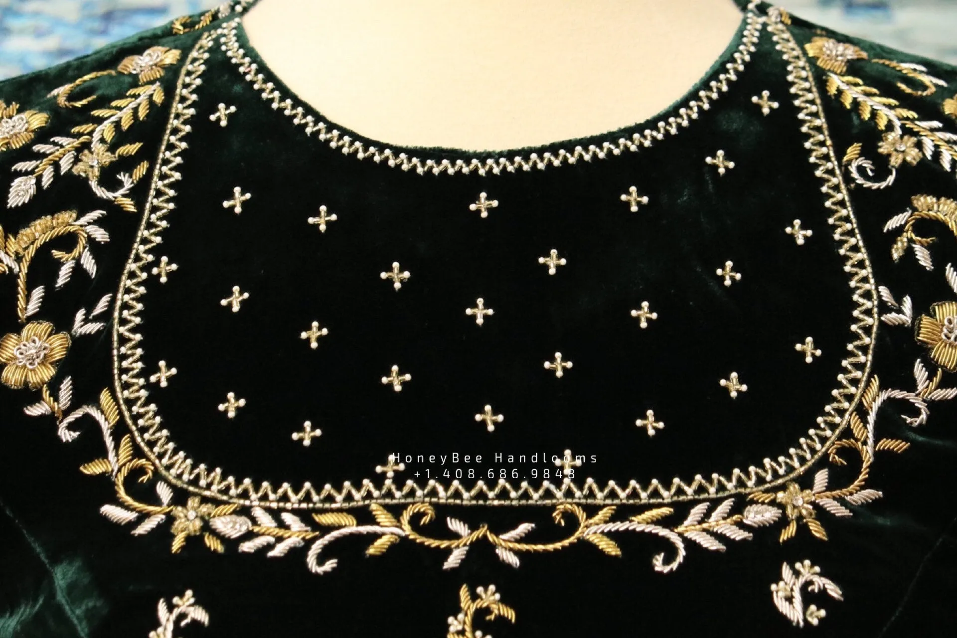 Velvet blouse indian,Latest indian blouse designs,saree blouse designs indian,saree stitched blouse,south indian blouse,designer blouse